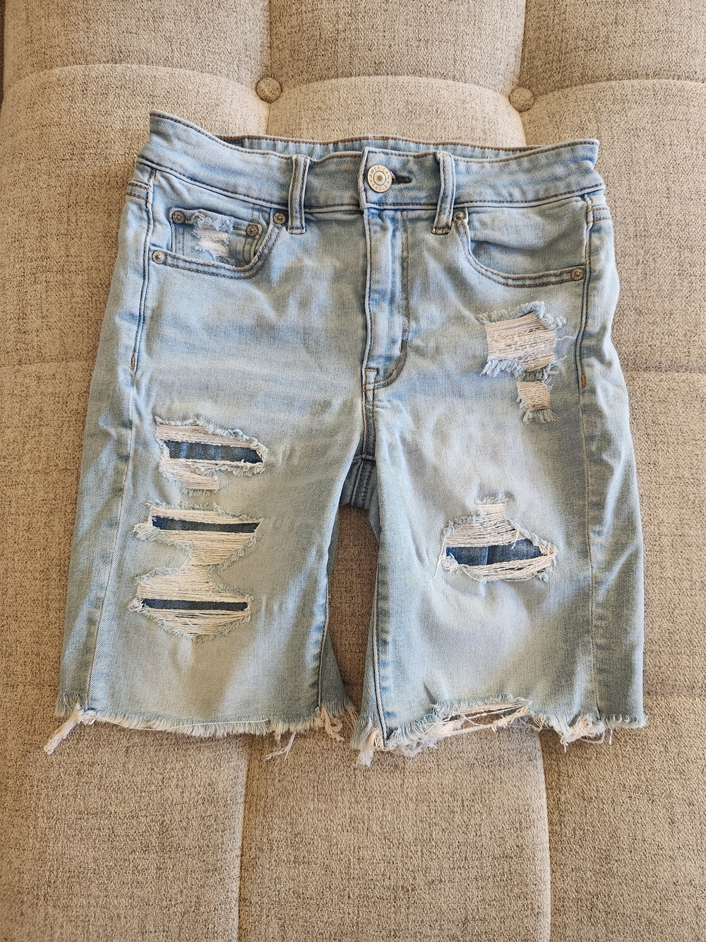 American Eagle Outfitters Stretch Distressed Women's Denim Bermuda Shorts 6